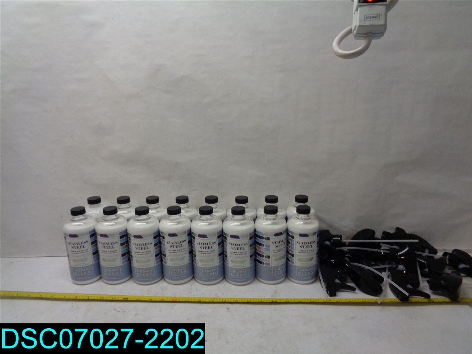 QTY=256oz: (16 X 16oz) Therapy Clean Stainlees Steel Cleaner and Polish