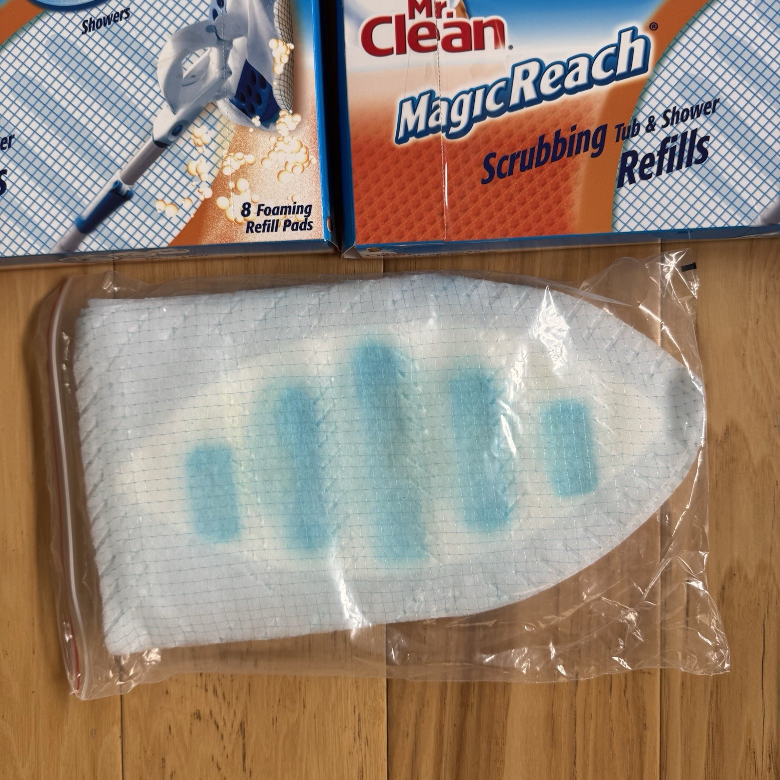 Mr. Clean Magic Reach Scrubbing Tub Shower Refills 4 Boxes Open Box 37 Pads!