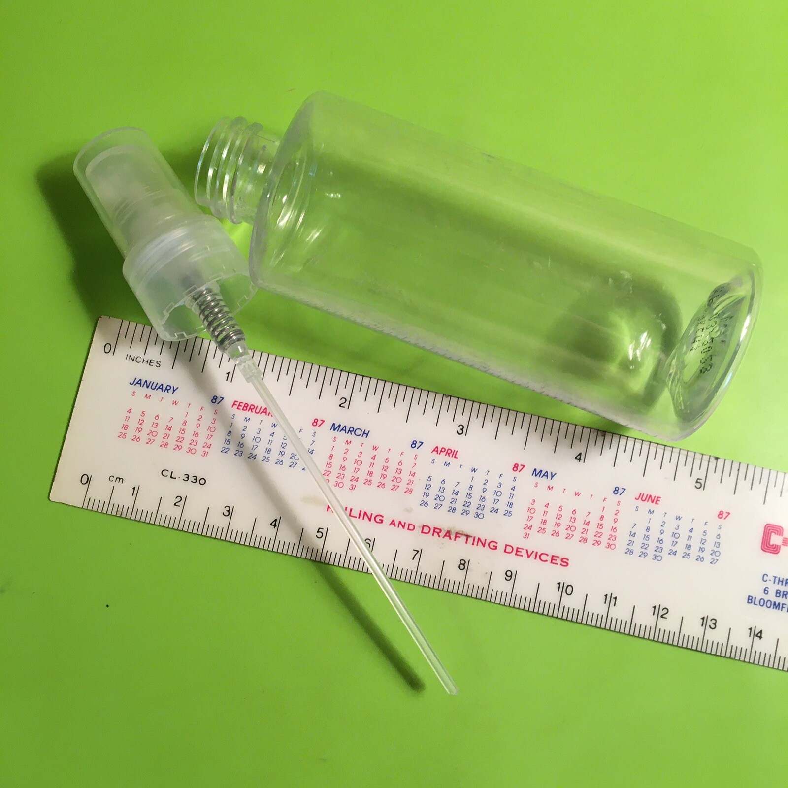 small misting bottle, refillable pump sprayer, Home cleaning & organization tool