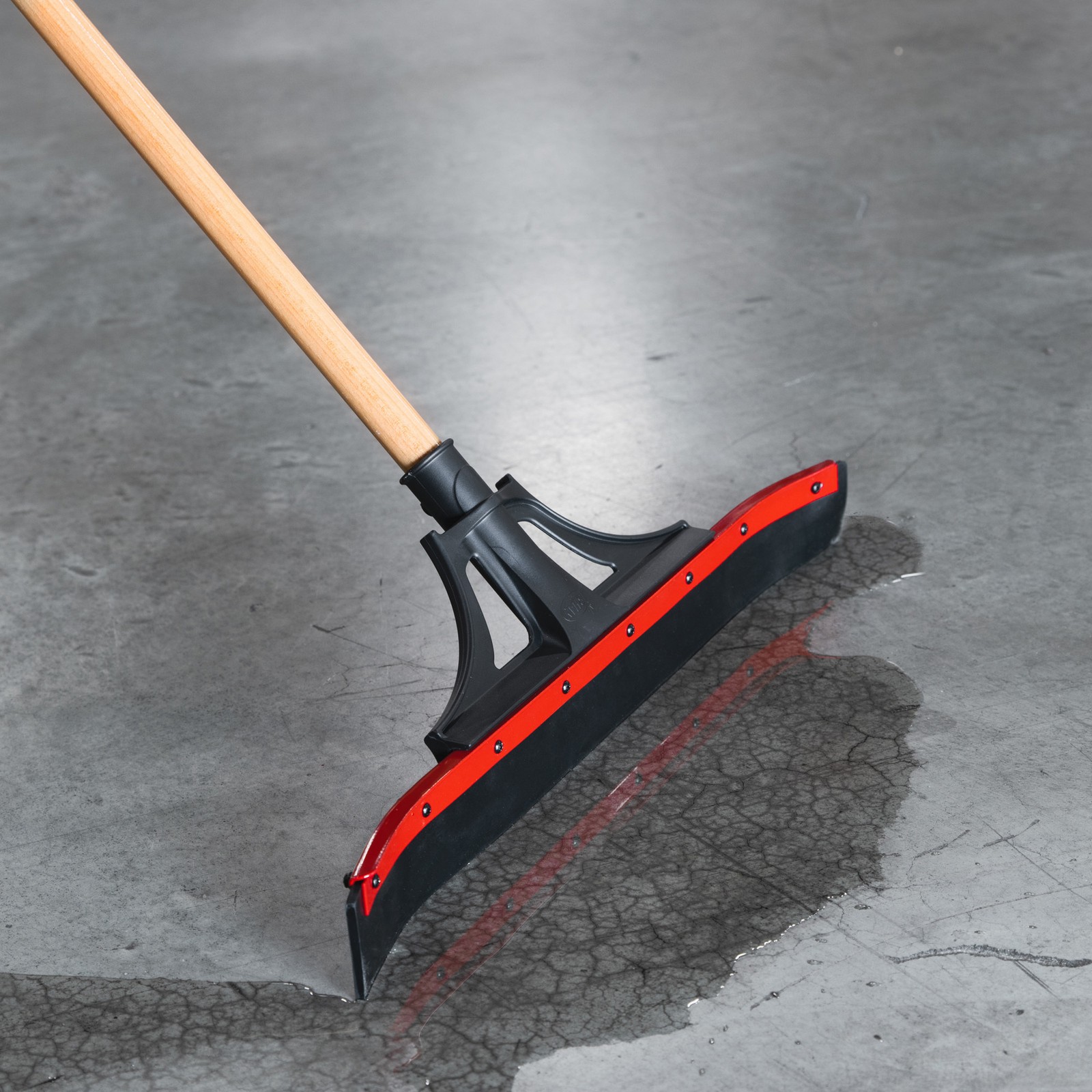 Libman Commercial, 24in. Curved Braced Floor Squeegee With Handle, Width 36 in,