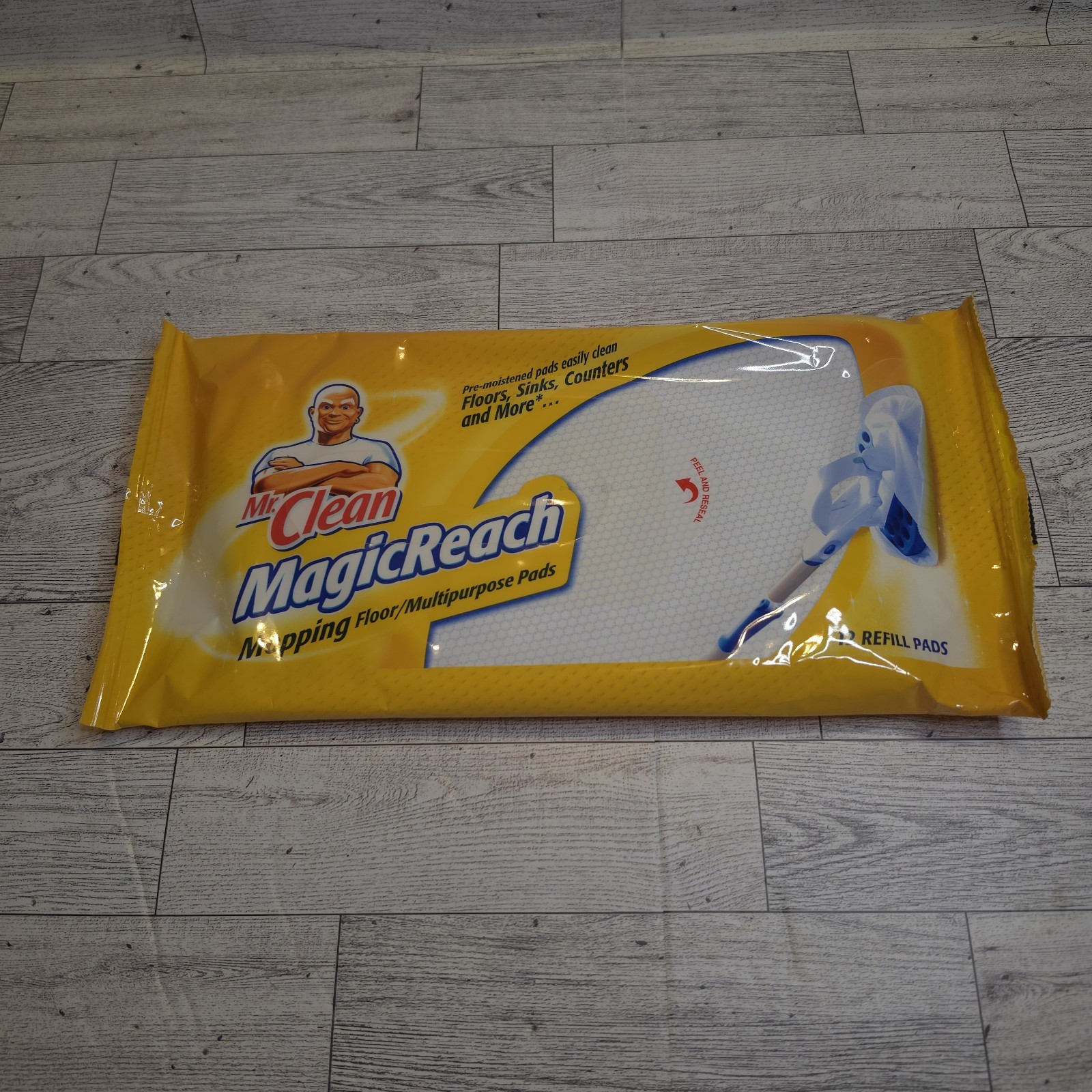 New Mr. Clean MagicReach Mopping Floor Multipurpose 12 Refill Pads Disco Sealed