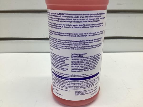 Diversey 32 oz. Fresh Pine Scent All-Purpose Cleaner Liquid Spray Bottle