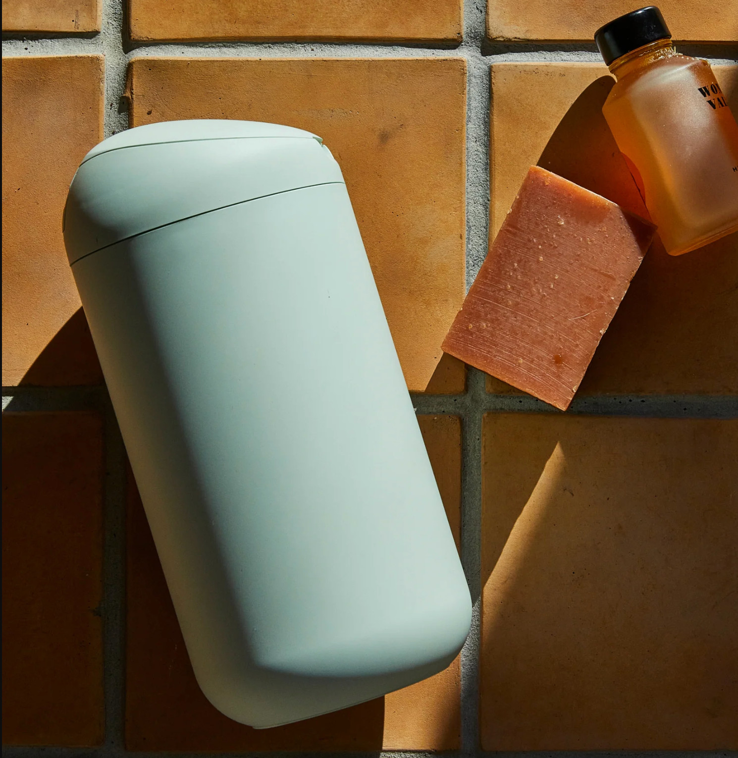 biom dispenser in sea foam (cleaning wipes) (new)
