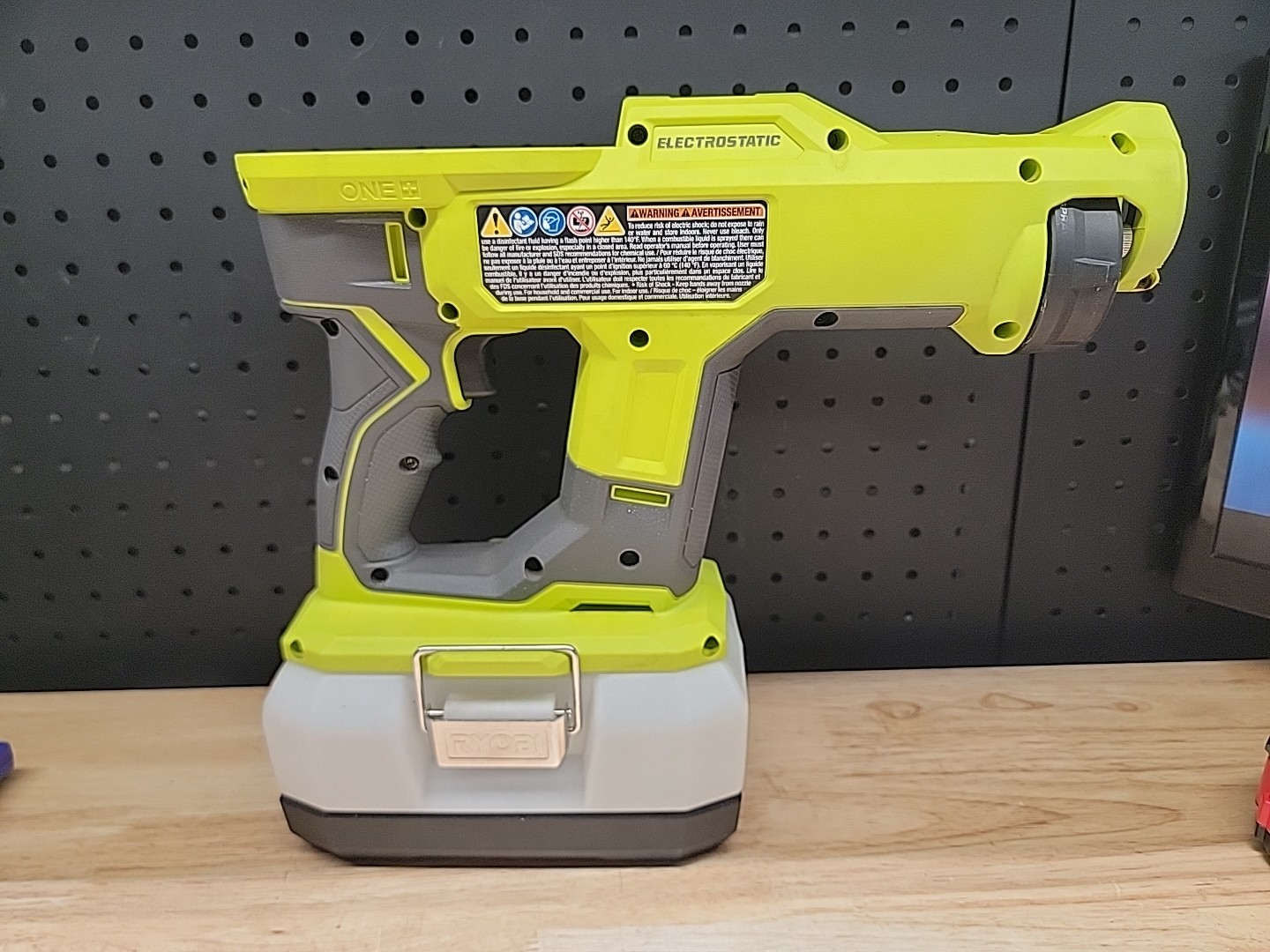 Ryobi PSP02 18V Cordless Handheld Electrostatic Sprayer (Tool Only) Tested!