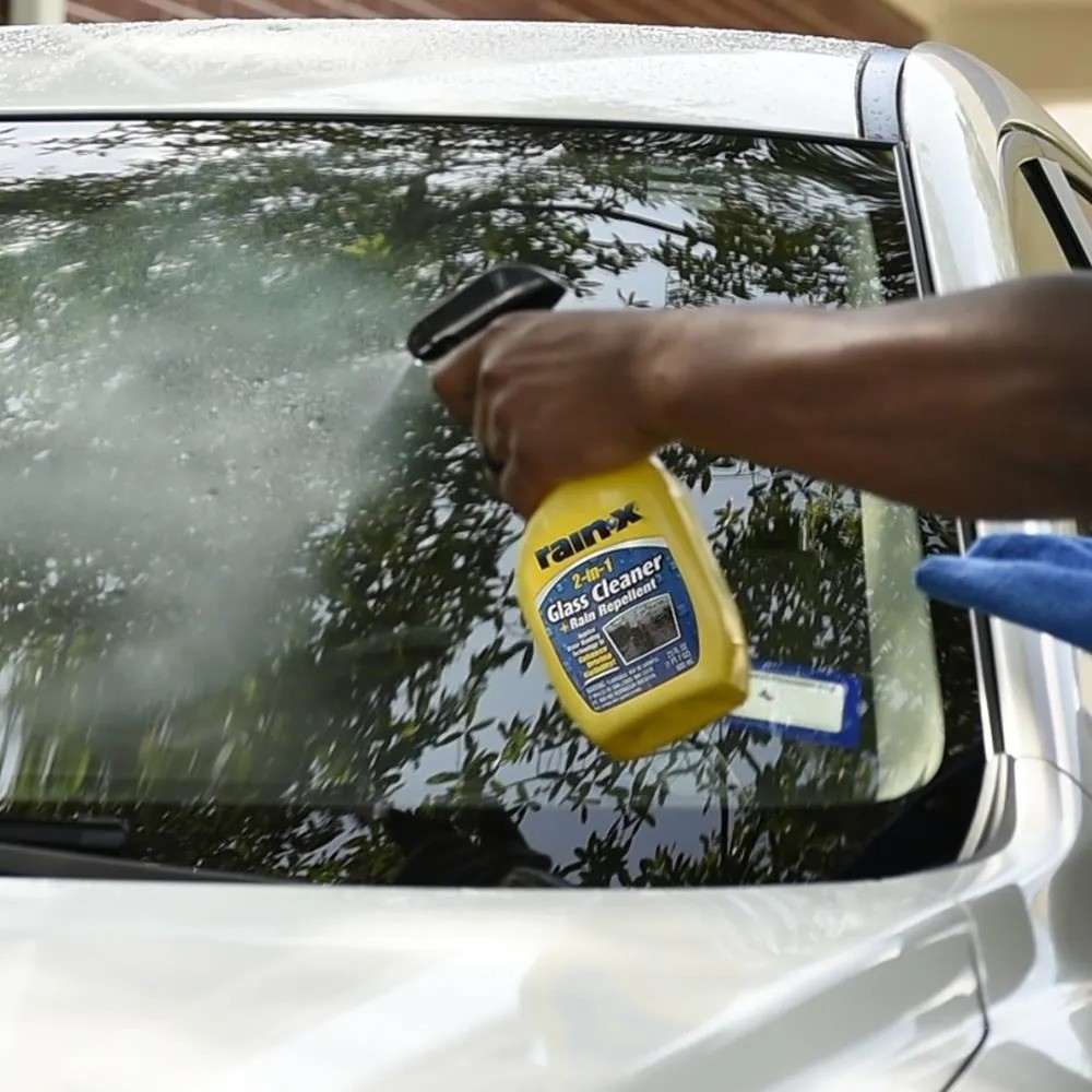 RainX 2-in-1 Glass Cleaner Rain Repellent Windshield Window Water Beading Spray