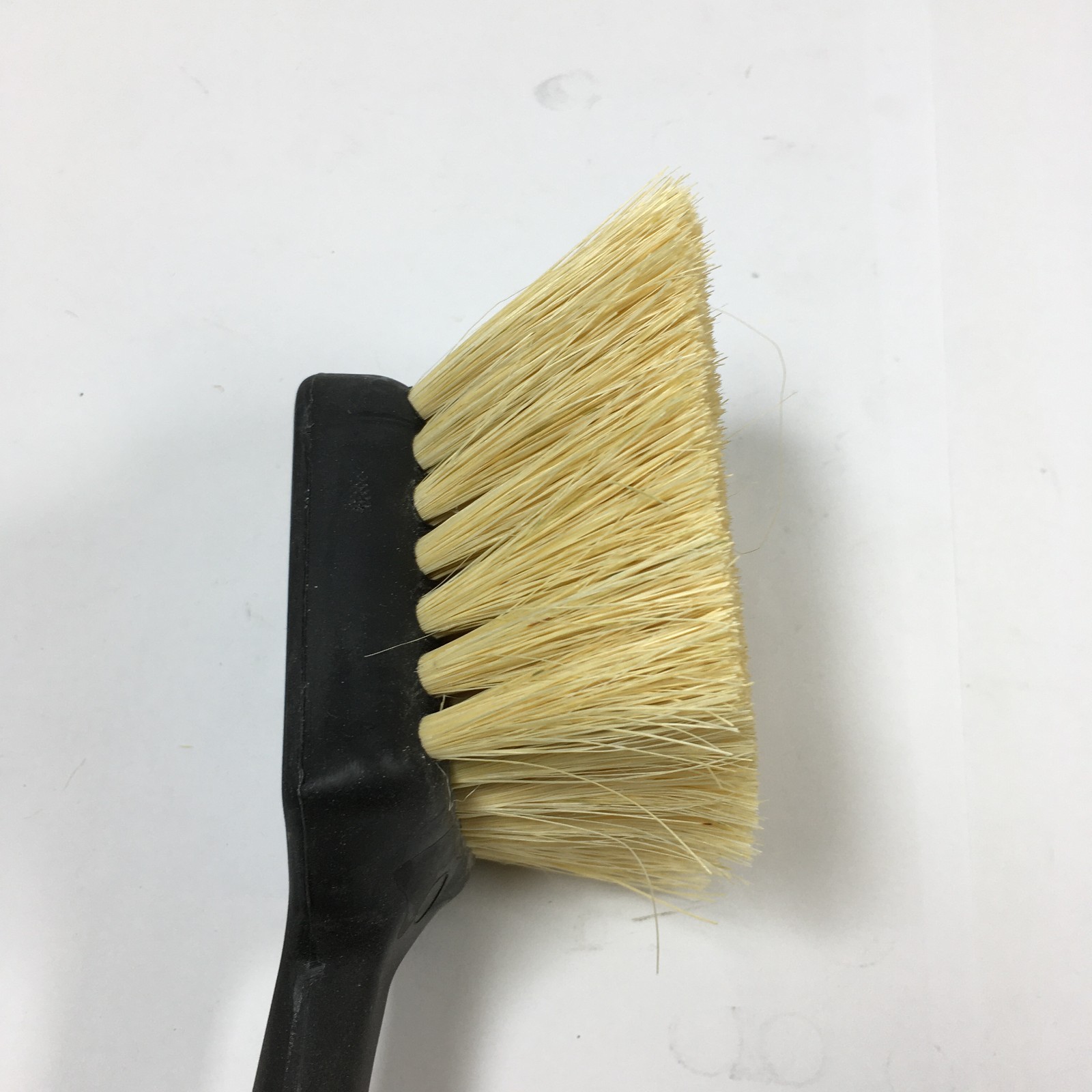 Plastic Utility Brush 20 Inch Long Handle Scrub Brush Kitchen 36509L00 Black NEW
