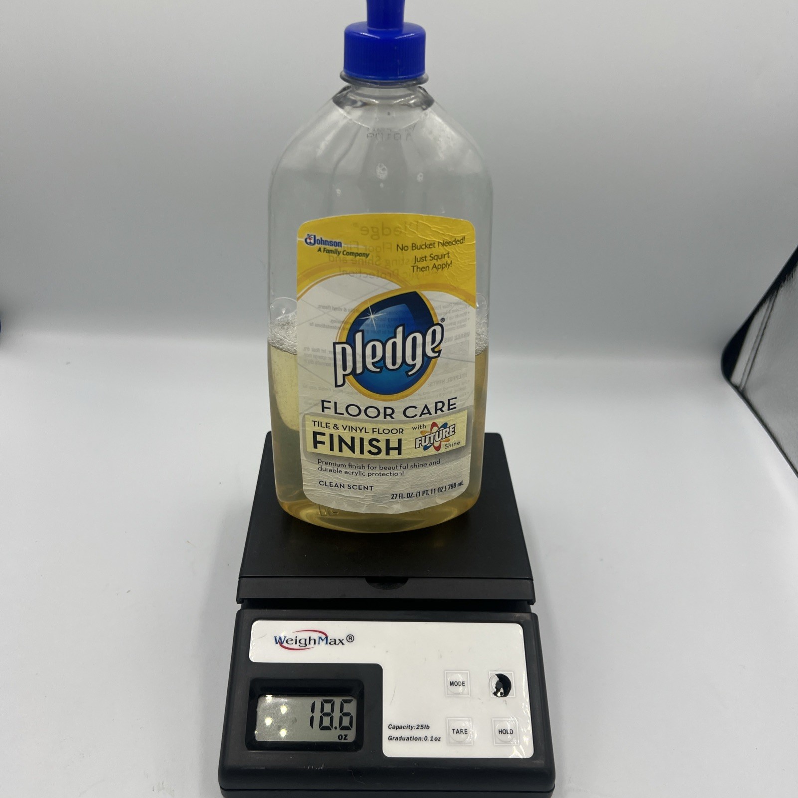 Pledge FLOOR CARE Tile & Vinyl Floor Finish w/ FUTURE SHINE 27 Oz . **60% Full