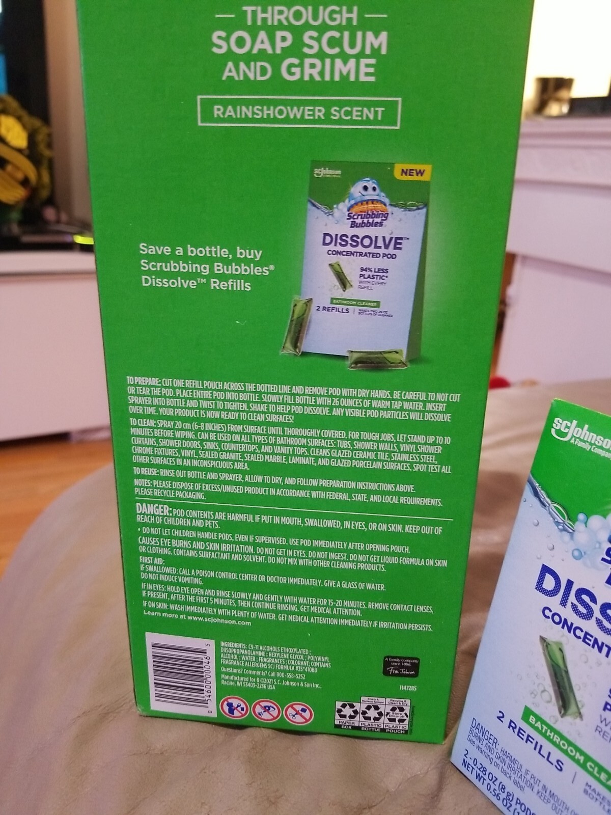 New SCRUBBING BUBBLES DISSOLVE CONCENTRATED POD Bottle & BATHROOM REFILLS 1 BOX