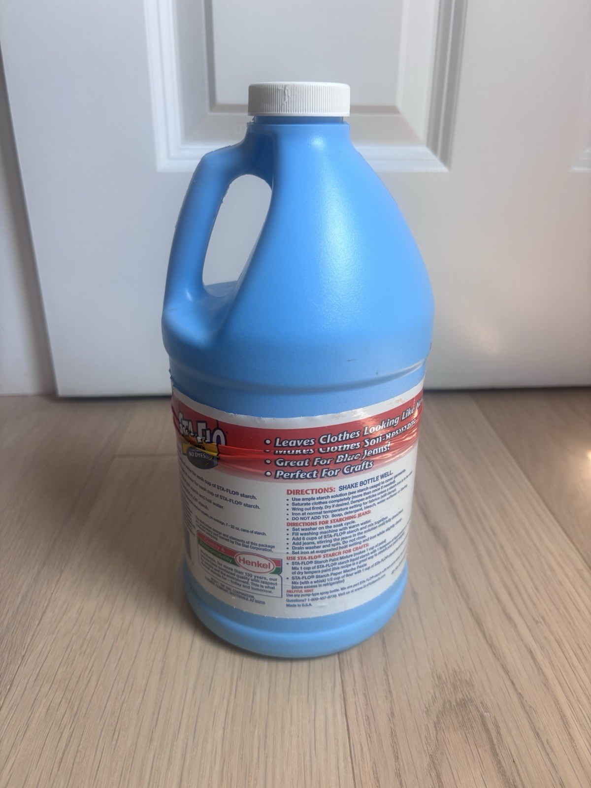 20% Full Sta-Flo Liquid Starch 64 Oz Discontinued Blue Container