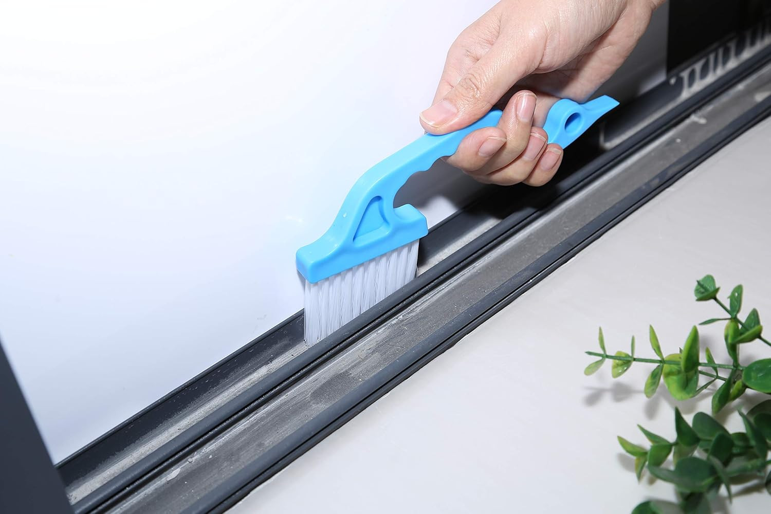 2Pcs Hand-Held Groove Gap Cleaning Tools Door Window Track Kitchen Cleaning Brus