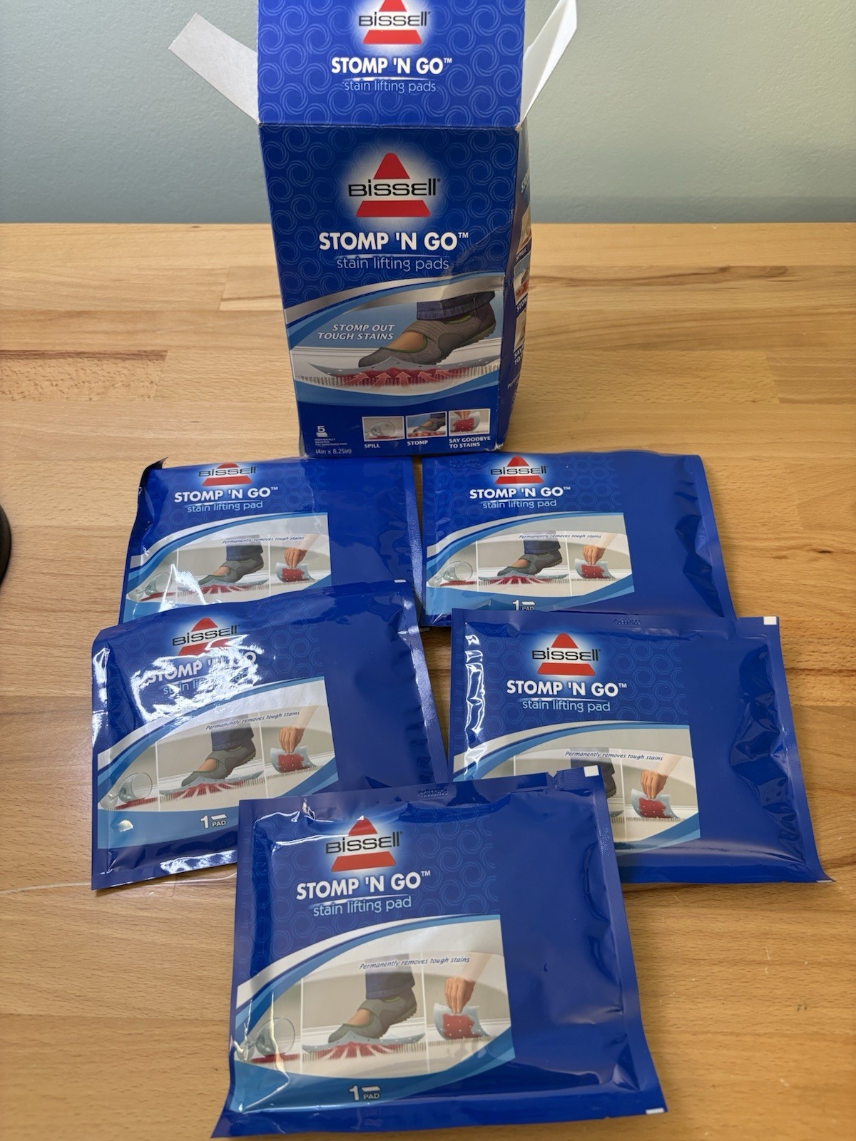 Bissell Stomp ‘N’ Go Stain Lifting Pads Pre-moistened 5 Total Pads NEW Open Box