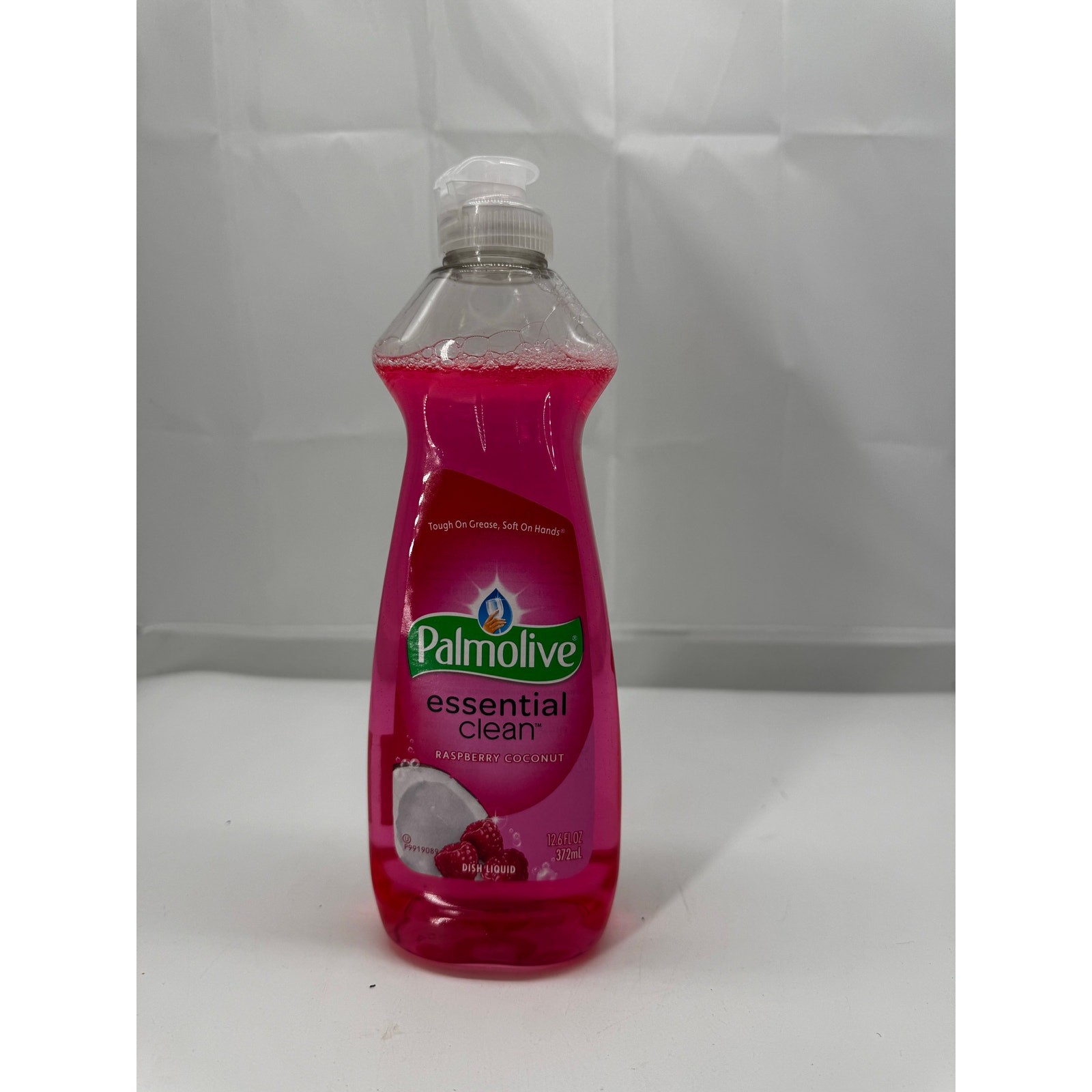 Palmolive Essential Clean Raspberry Coconut dish soap 12.6 oz – discontinued