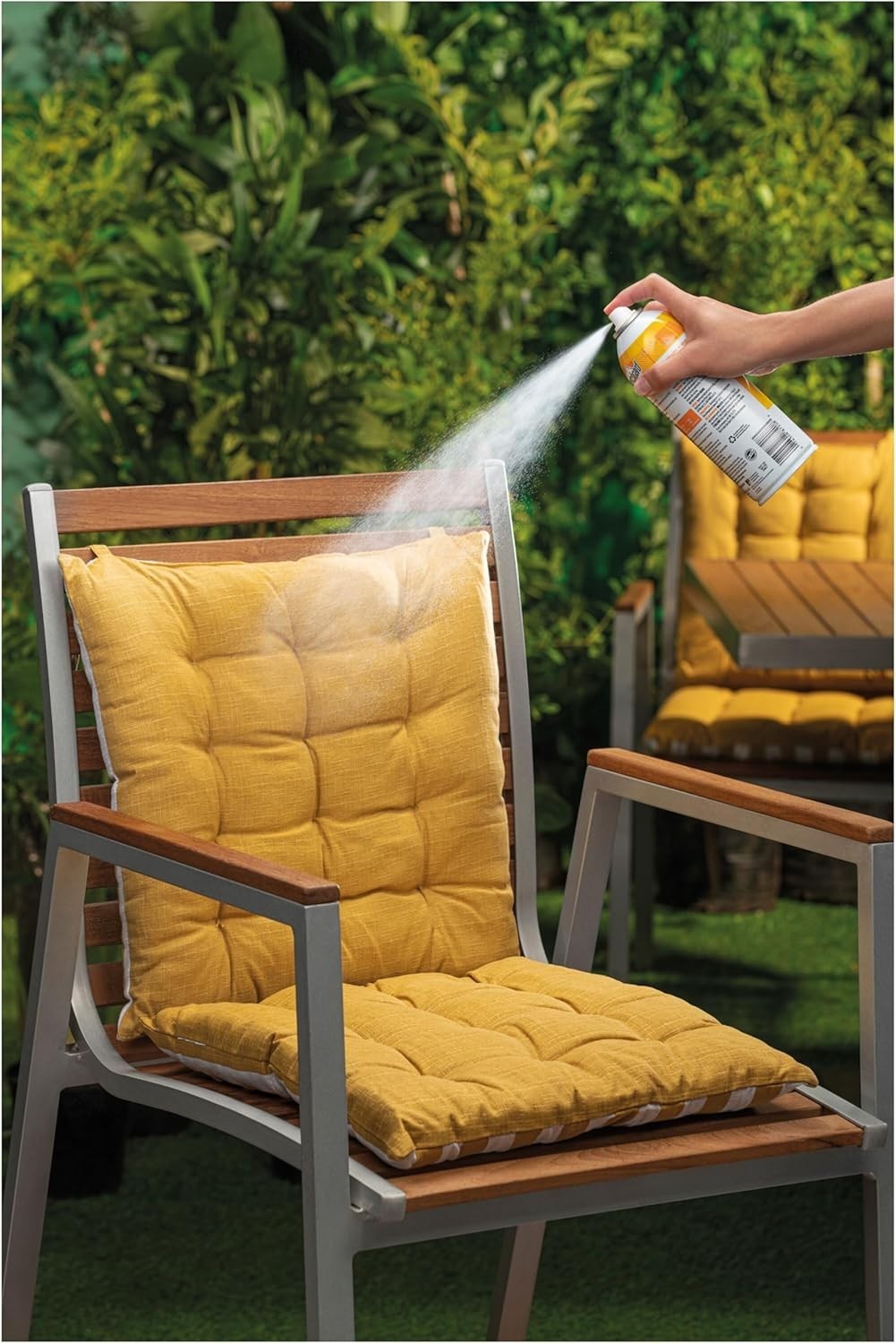 Scotchgard Water Repellent Fabric Spray for Protection Against the Rainy Weather