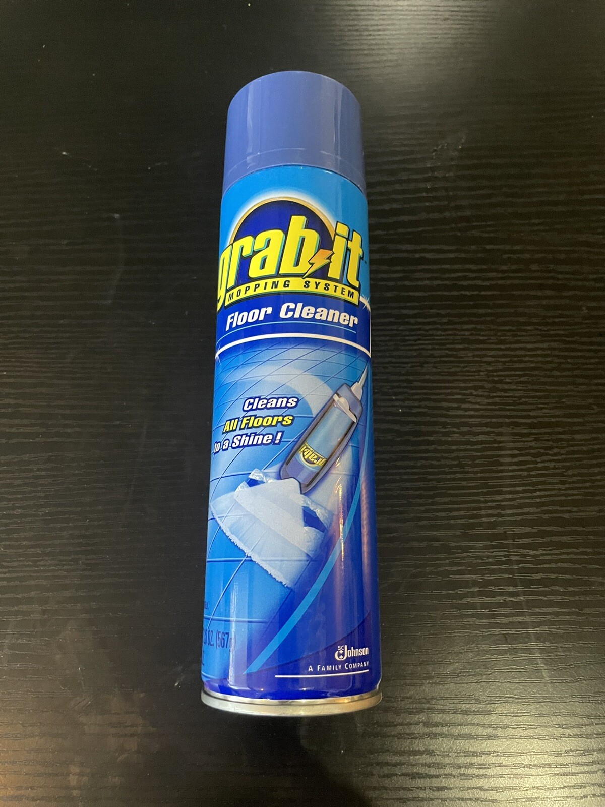 Grab It Go Mop Floor Cleaner/ 2 Refills SC Johnson 20 Ounces ea (40 oz total)