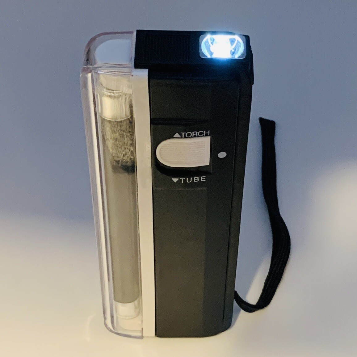 RugDoctor Spot Detector 2 in 1 Ultra-Violet Light Flash Light Find Stains Odors