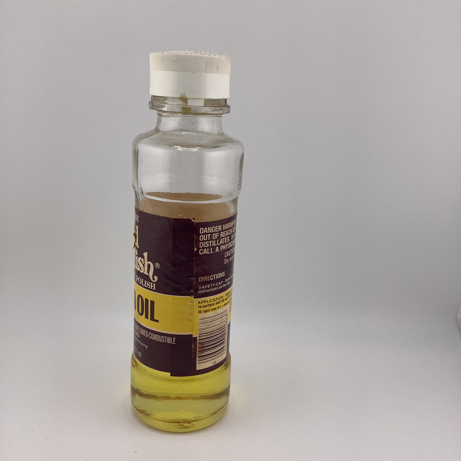 Vintage Made in the USA Genuine Old English Furniture Polish Lemon Oil