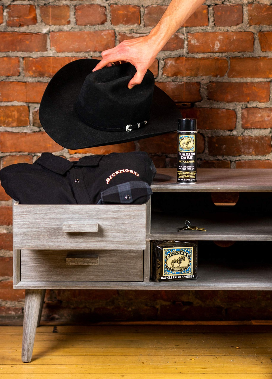 Foaming Dark Hat Cleaner | Remove Dirt Dust Fingerprints & Sweat Stains – Grey
