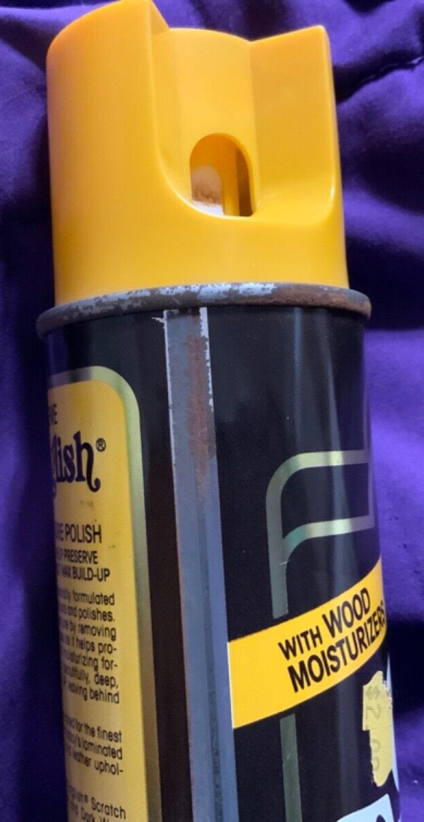 VINTAGE 1990’s OLD ENGLISH LEMON CREME MOISTURIZING POLISH