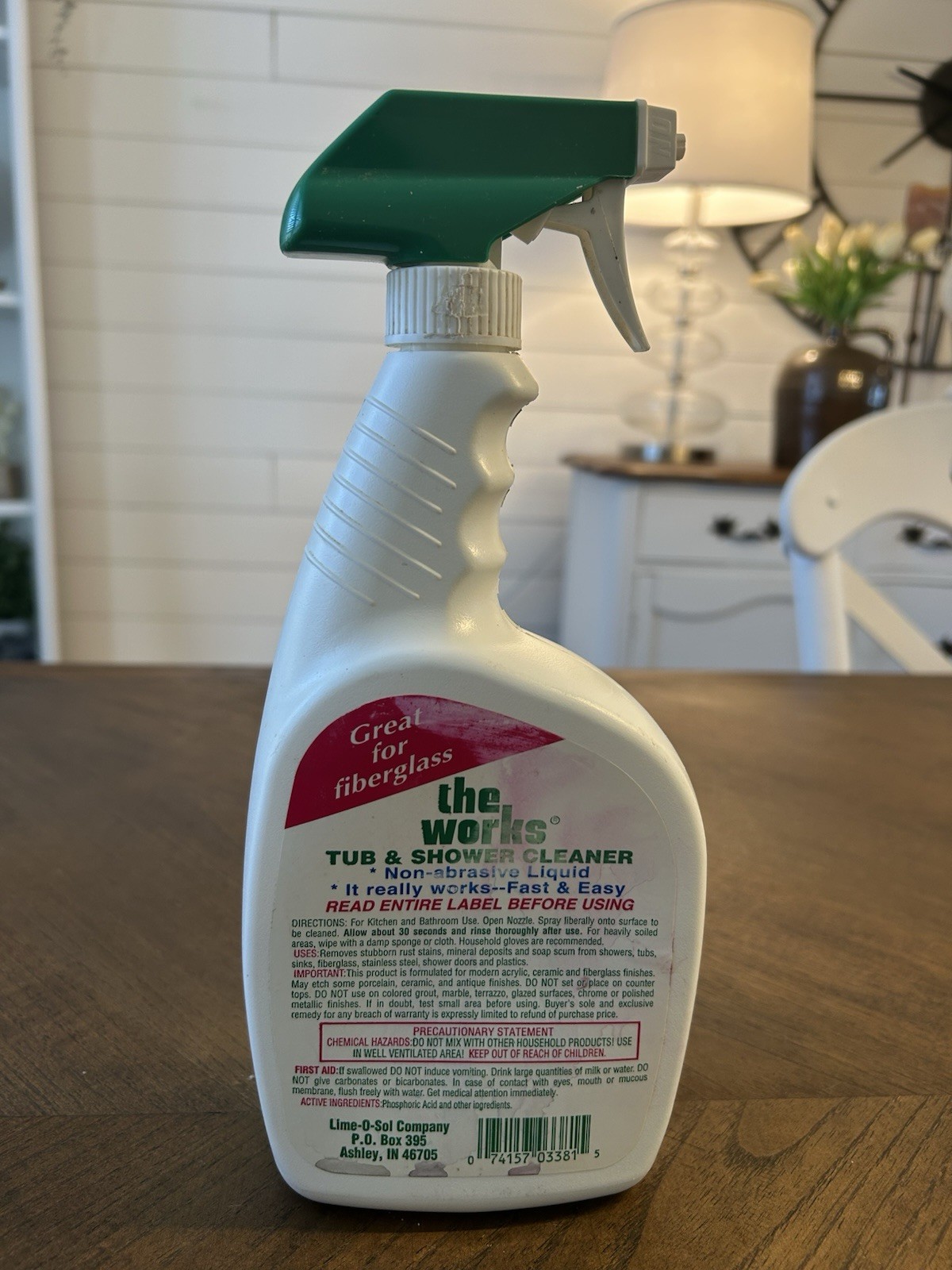 The Works Tub & Shower Cleaner (2) Rust Stains Hard Water Buildup See Descrip