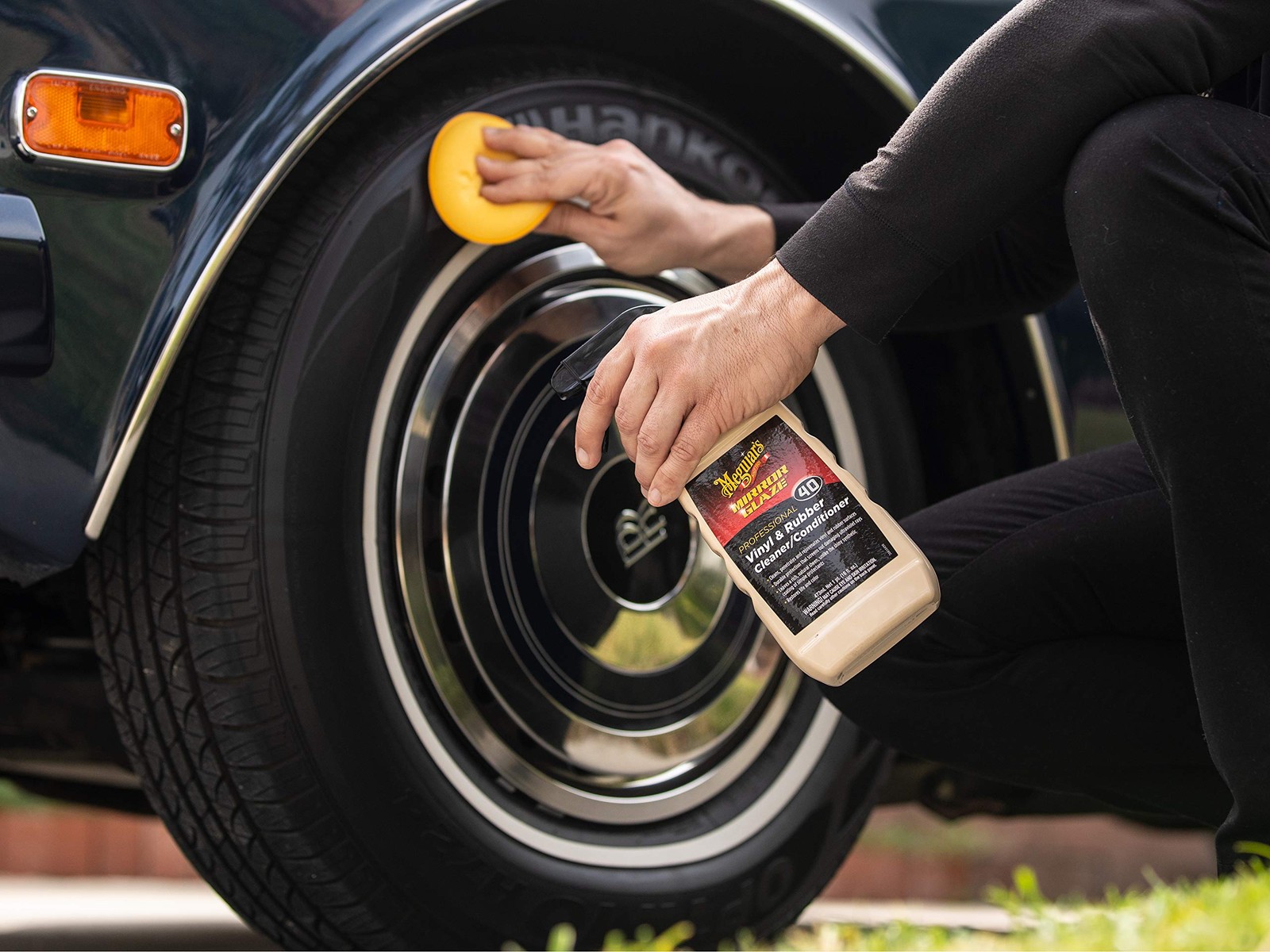 Meguiars M40 Vinyl And Rubber Cleaner Conditioner 16 Oz With Uv Protection