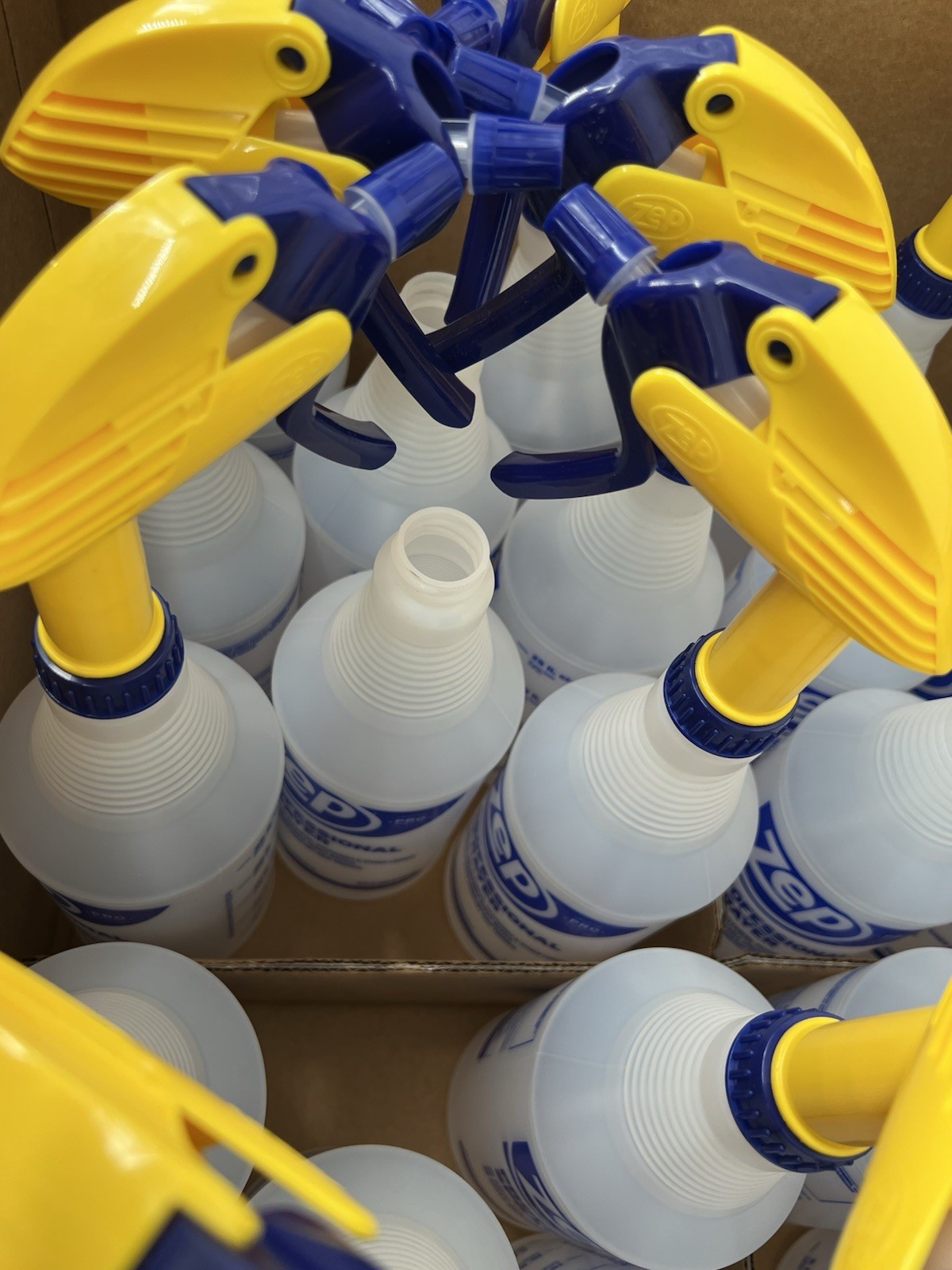 (26x Sprayers & 5x Bottles) ZEP HDPRO36 Professional Sprayers, 32oz, Open Box