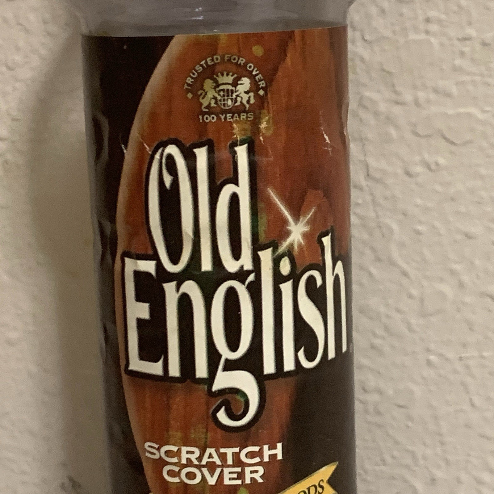 Old English Furniture Polish Scratch Cover VINTAGE Y2K For Light Wood 2001 Prop