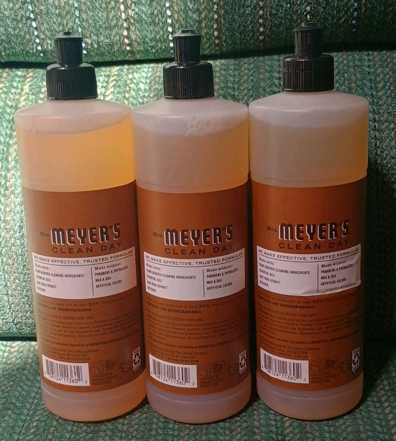 Mrs. Meyer’s Clean Day Liquid Dish Soap, Acorn Spice, 16 Fl. Oz – Pack of 3