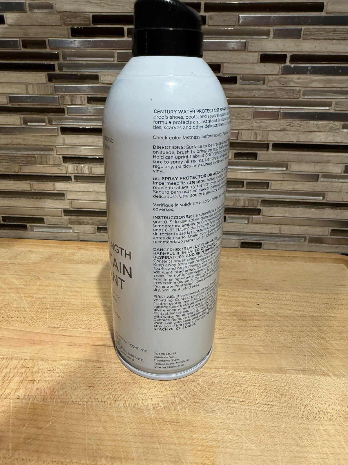 Century Heavy Duty Water & StCentury Heavy Duty Water & Stain Protectant 7,0 oz.