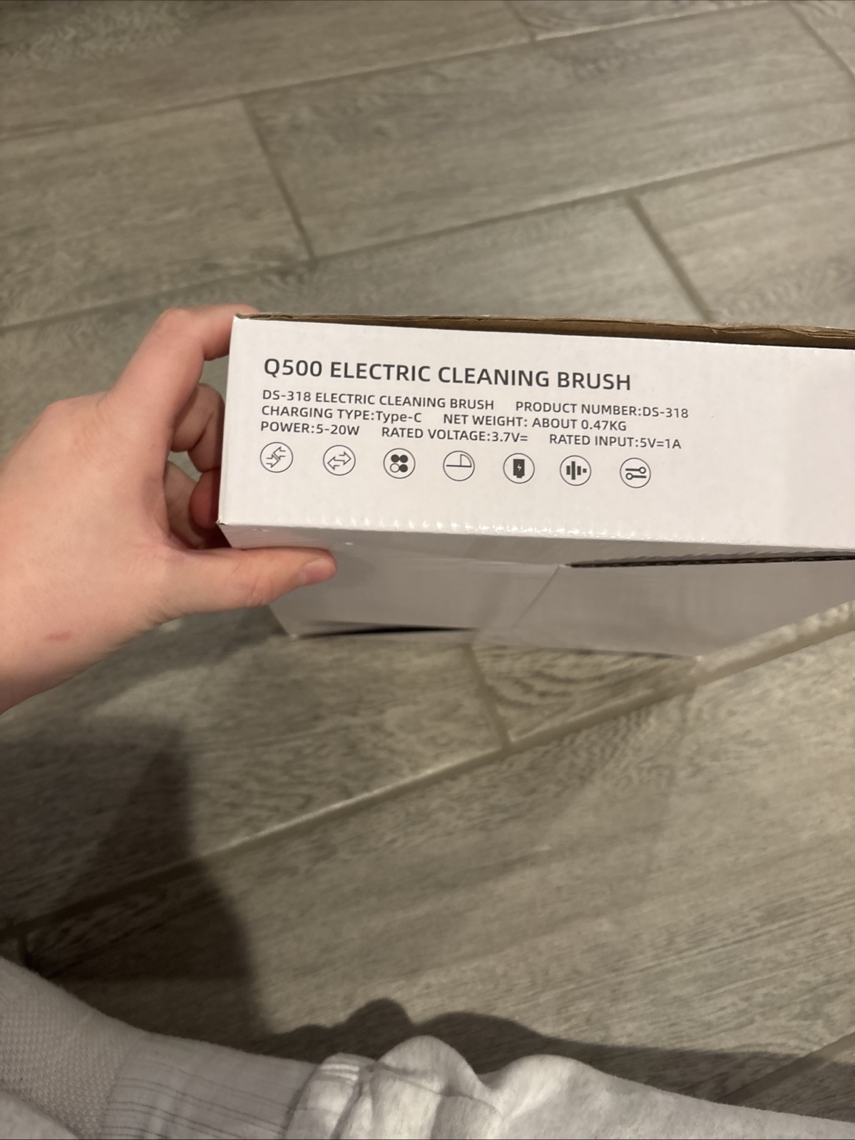 Electrical cleaning brush with six different cleaning heads made in China