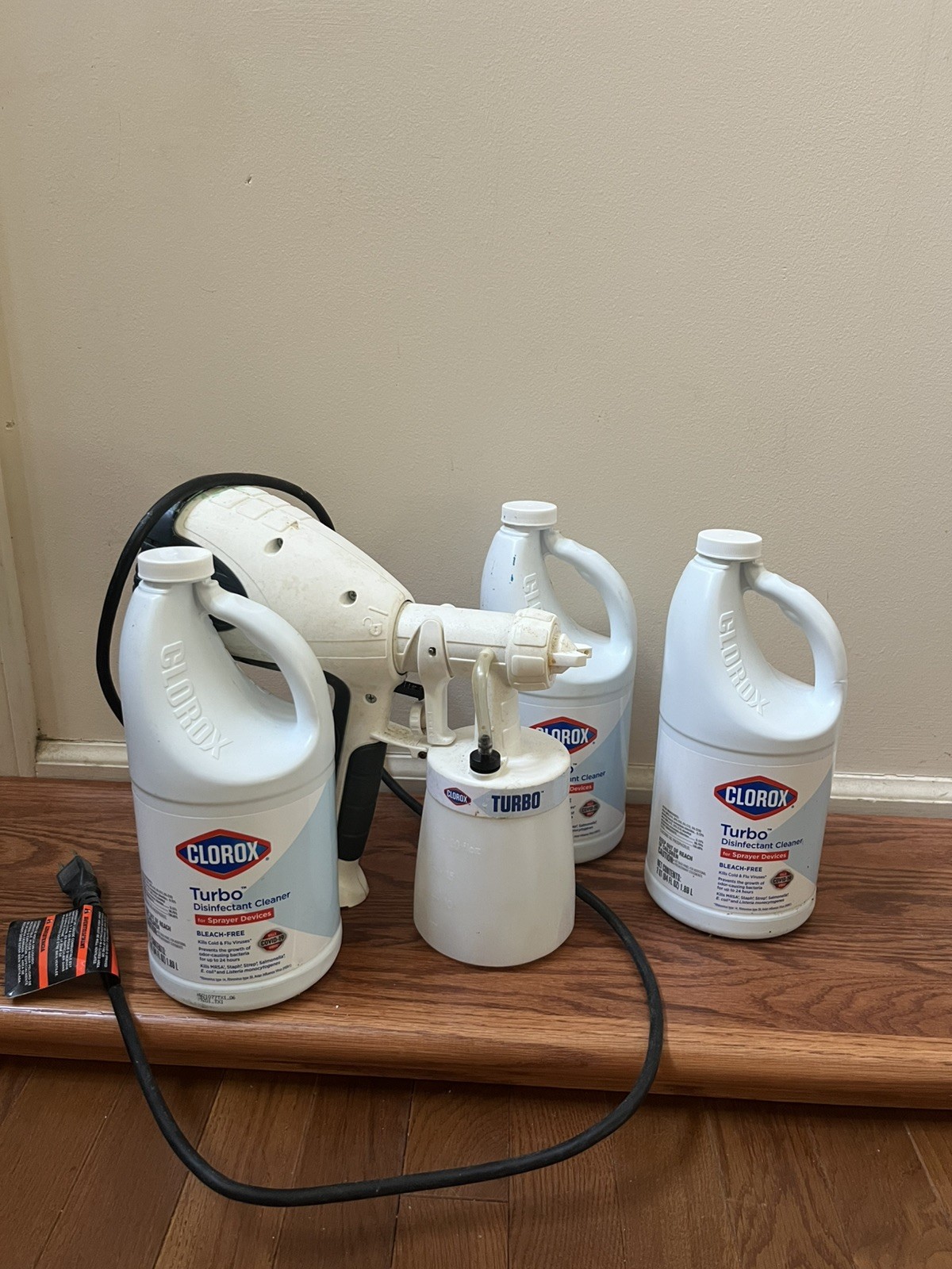 Clorox Turbo Power Sprayer w/Three 1/2 gallon disinfectant solution