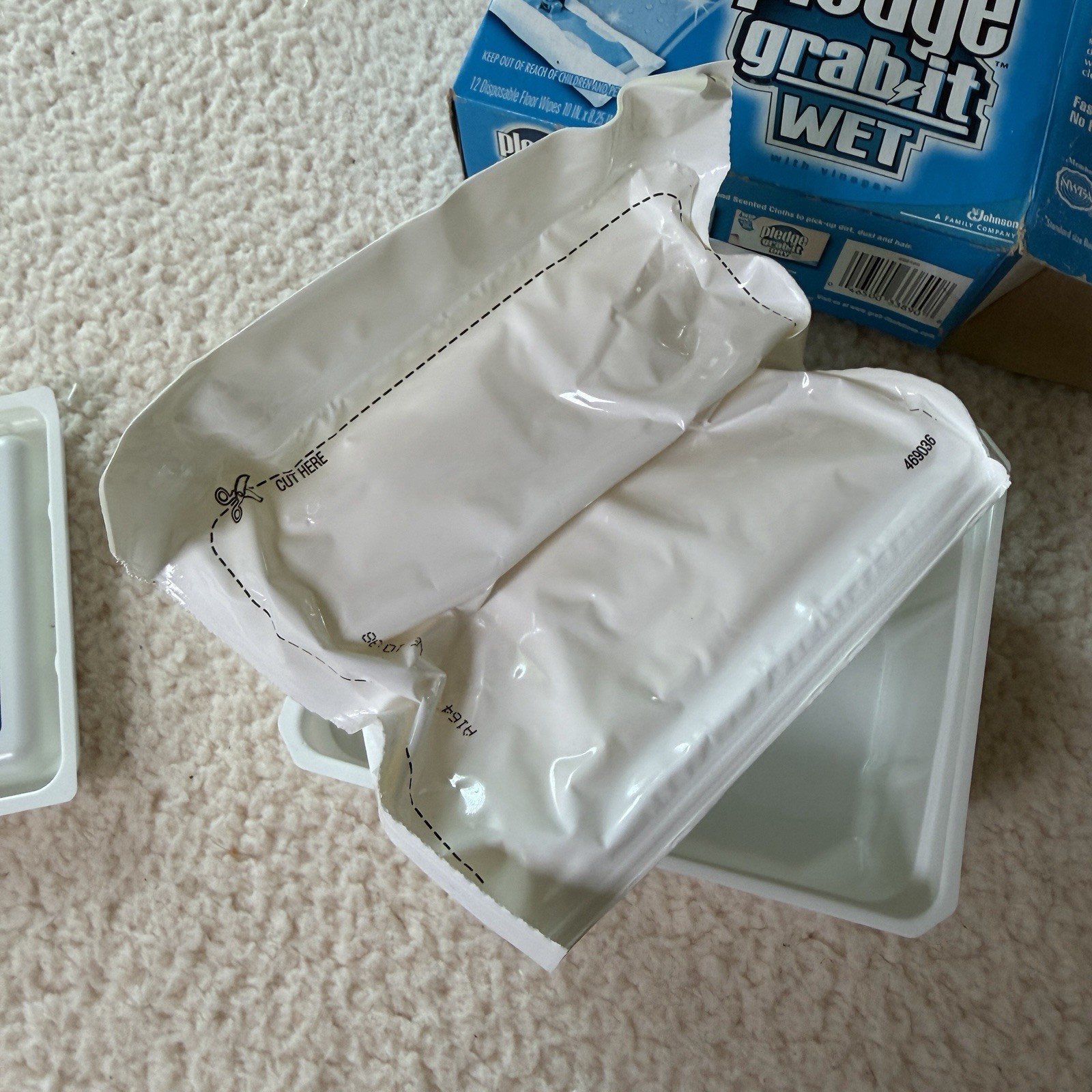 Pledge Grab It Vinegar Wet Floor Wipes Box of 12 Discontinued Natural Care Wood