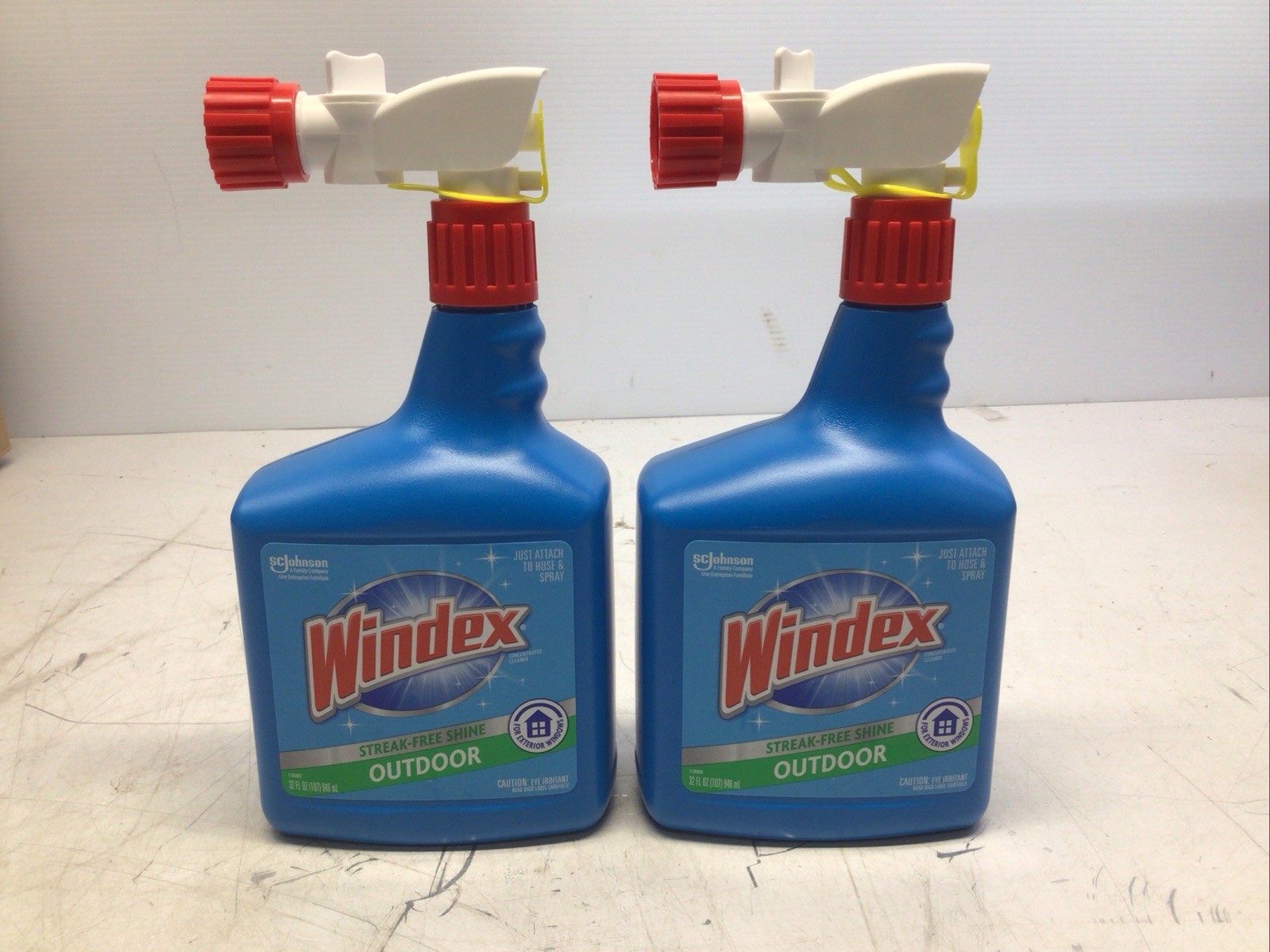 Windex Outdoor Glass Cleaner with Hose Attachment 32oz Ea Sparkling Windows 2x