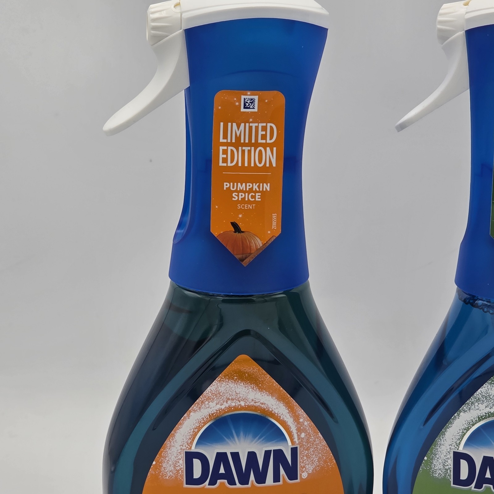 Dawn Platinum Plus Powerwash Limited Edition Pumpkin Spice Fresh Pine. 2 Pack