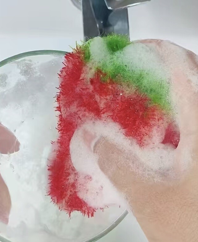 2 Scrubber Strawberry Dish Washing Non-scratch Kitchen Sponge Cleaning Reusable