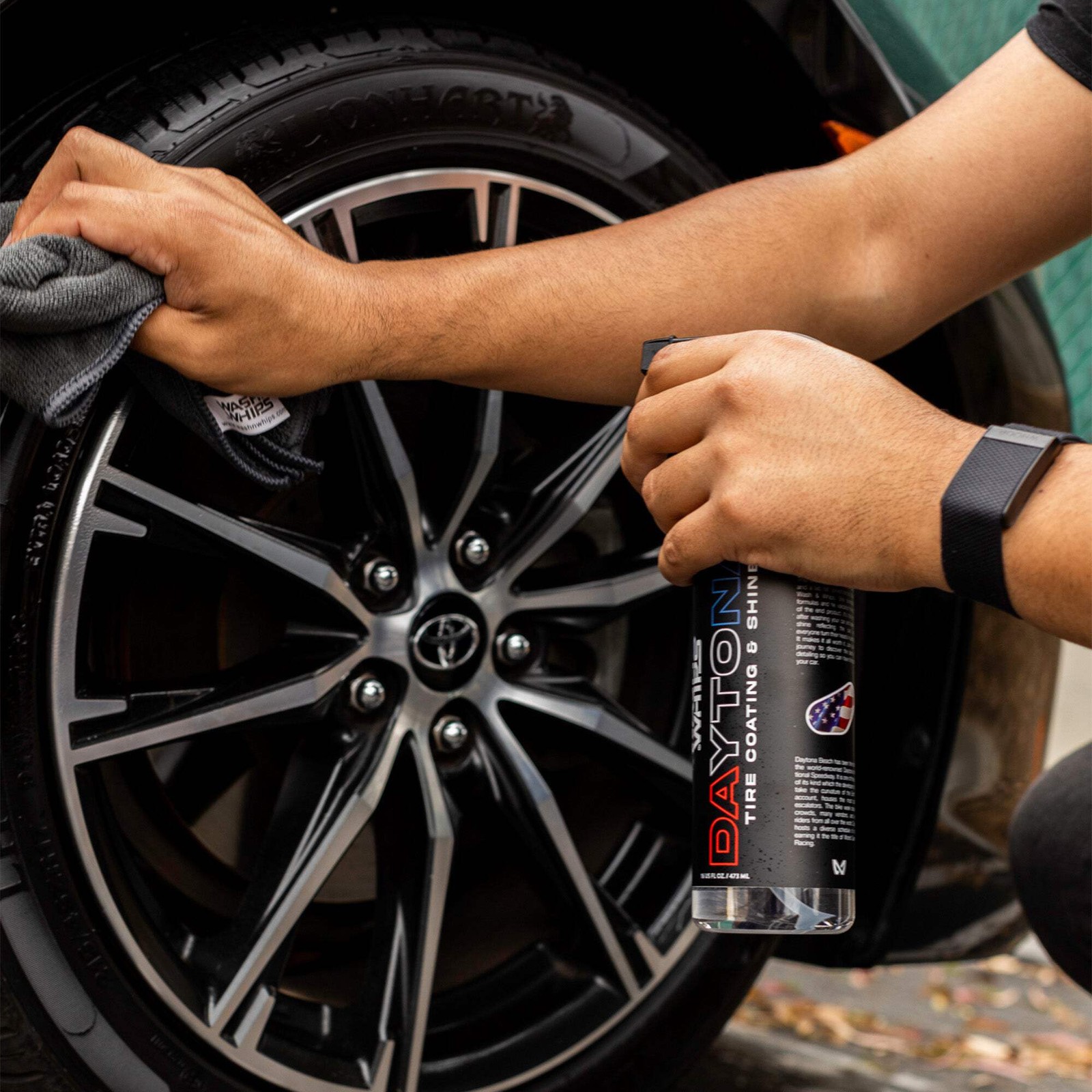 WASH&WHIPS Quick Detailing Pro Kit for Auto Detailing – 16-Piece Complete Car Ca