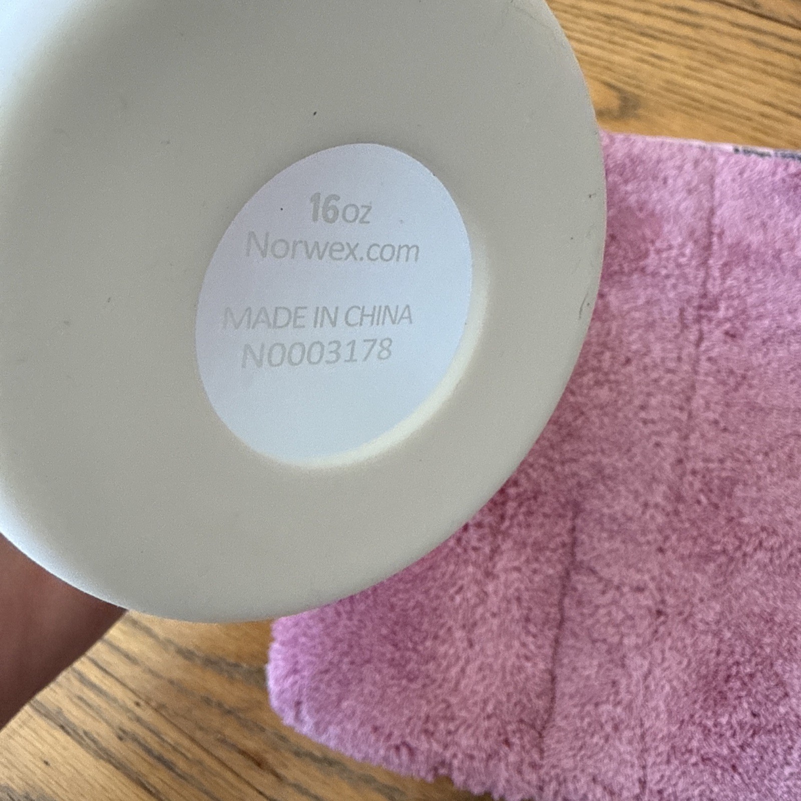 NORWEX Forever Bottle Spray Nozzle & White Silicone Sleeve Glass Cleaner + Mitt!