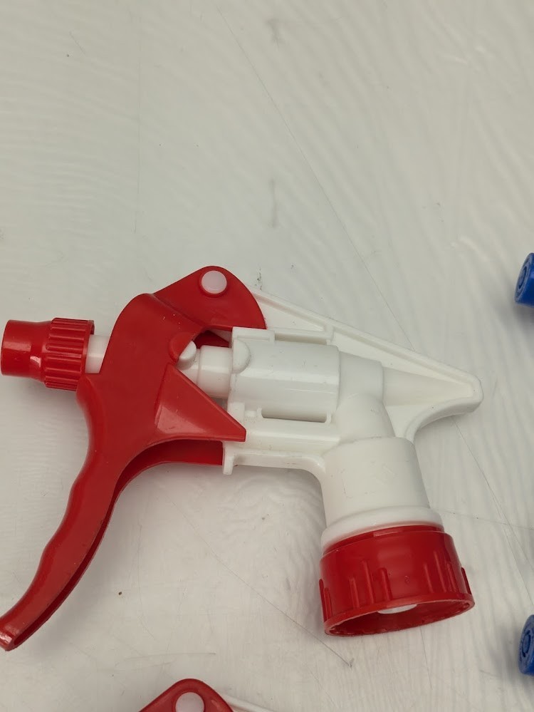 Pack of 17 Blue, Red, White Heavy Duty Trigger Sprayer Assorted Plastic Sprayer