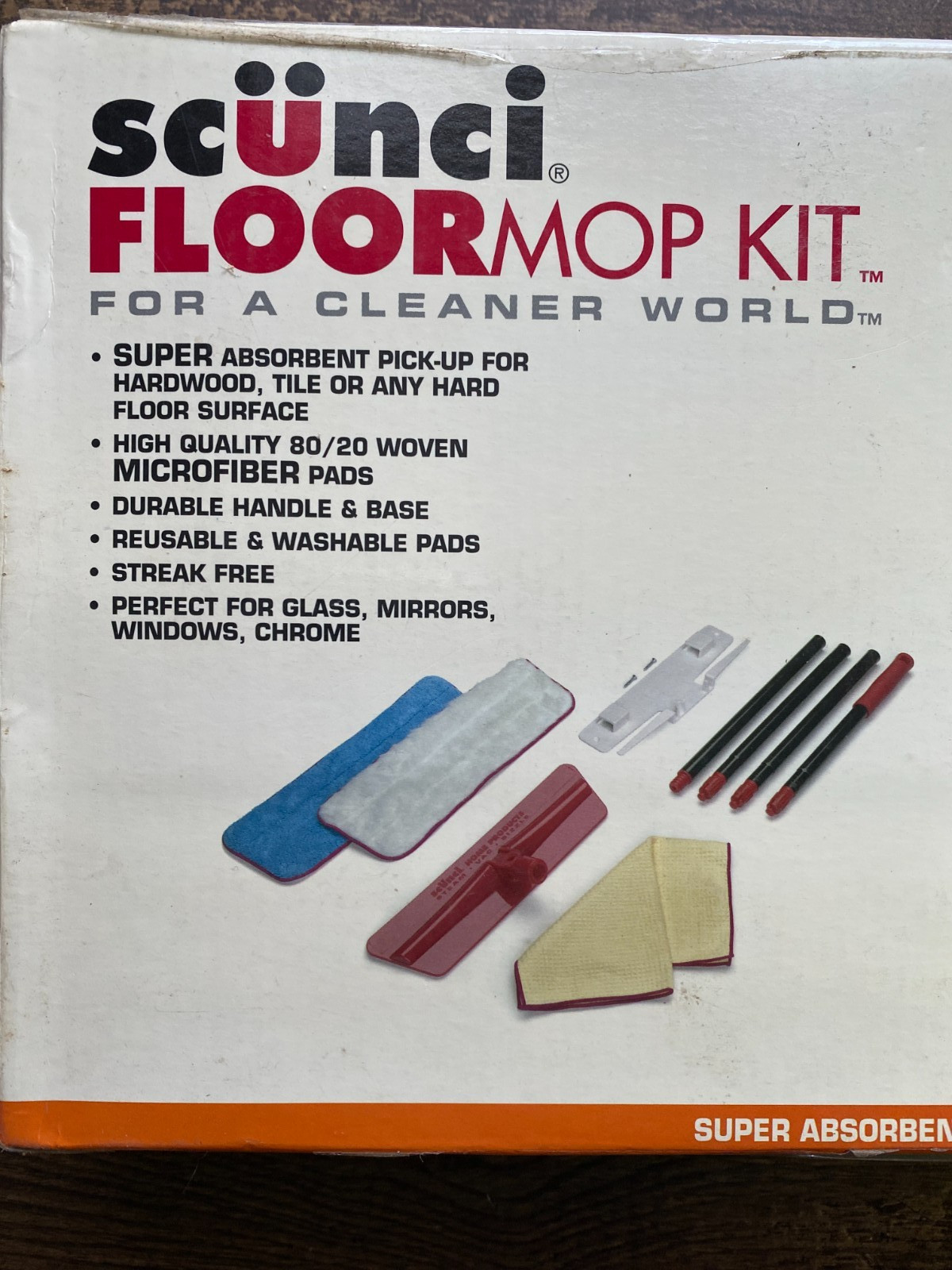 Scunci Floor Mop Kit – Micro Fiber Washable Pads Swivel Mop – NOS