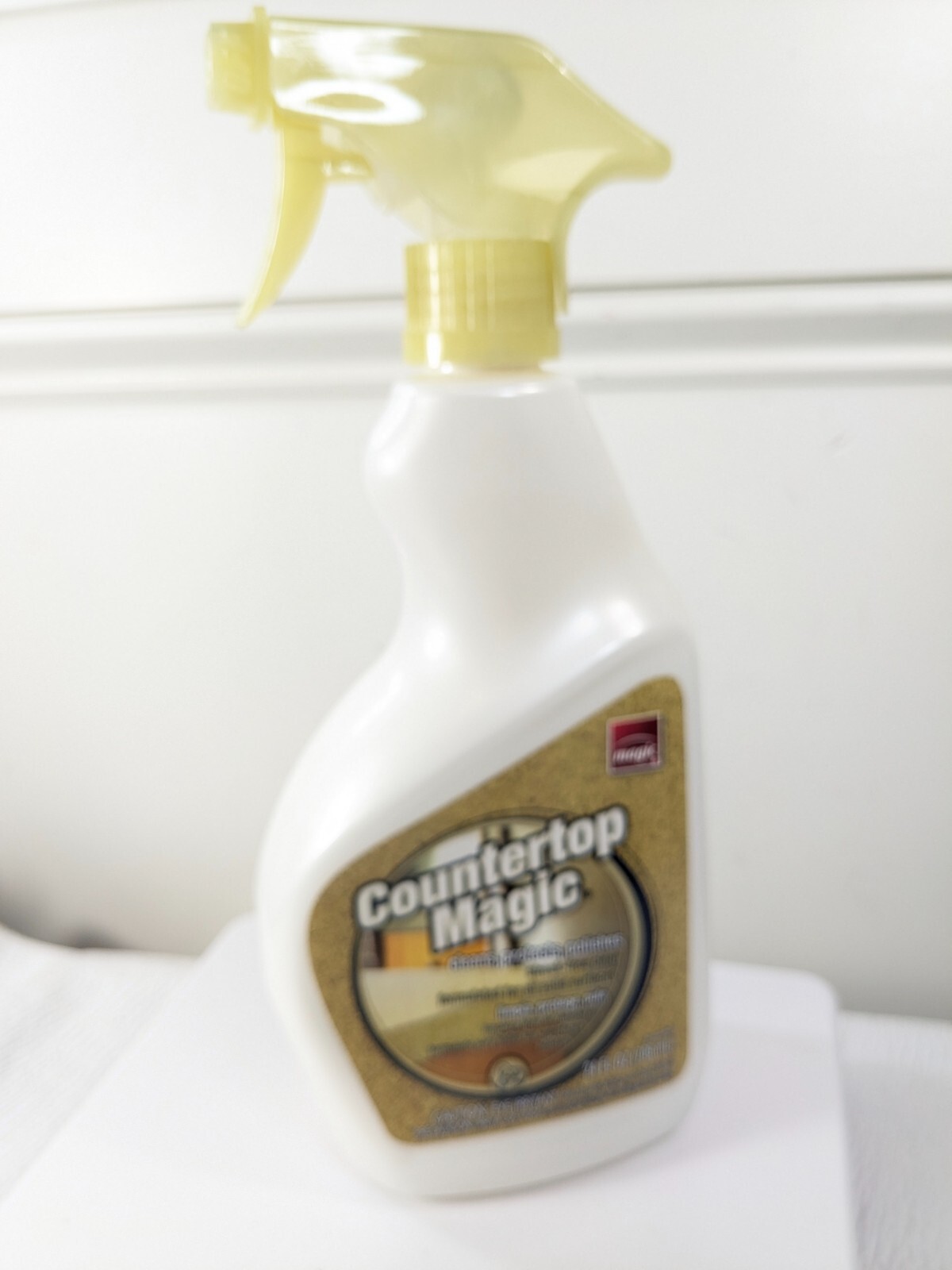 Magic Countertop Cleaner 24 oz Non-Aerosol trigger spray protect polish READ
