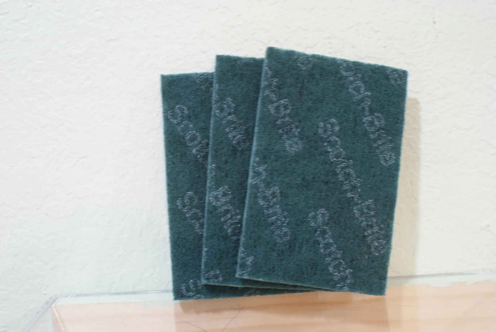 2 pack Scotch Brite Multi-Use Green Scouring Pads 4″ x 6″ Wholesale–3 per pack