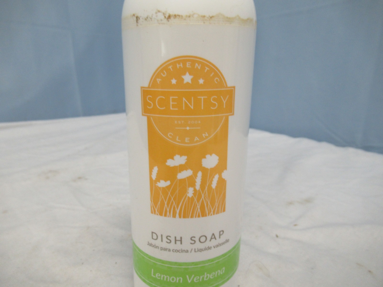 Scentsy Clean Dish Soap Lemon Verbena 16 fl oz *Lid cracked but unopened (UU)