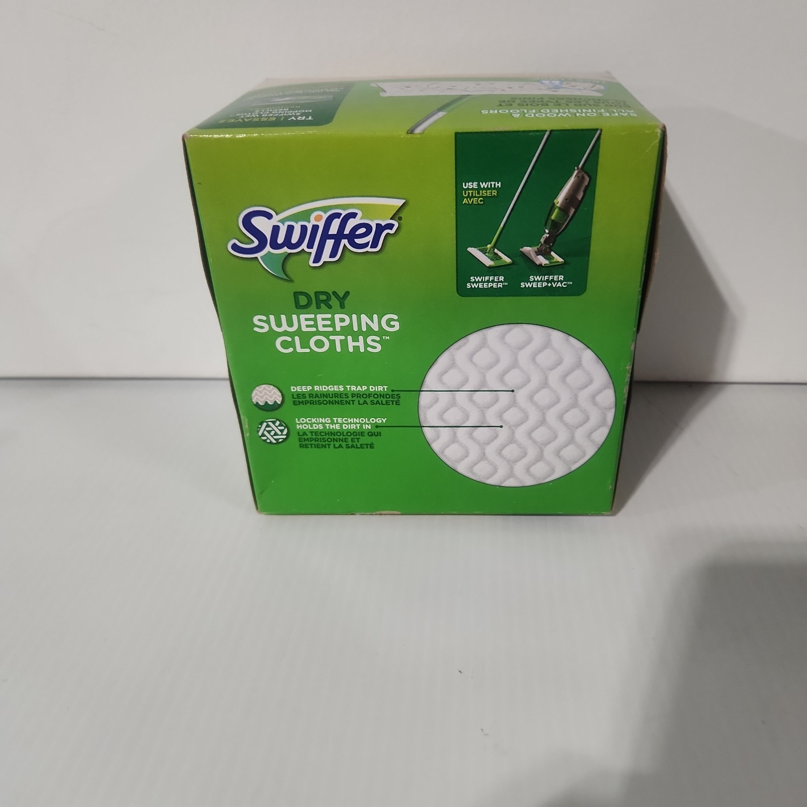 Box of 37 Swiffer Dry Sweeping Cloths – Gain Scented – 8.0″ x 10.4″ – NEW