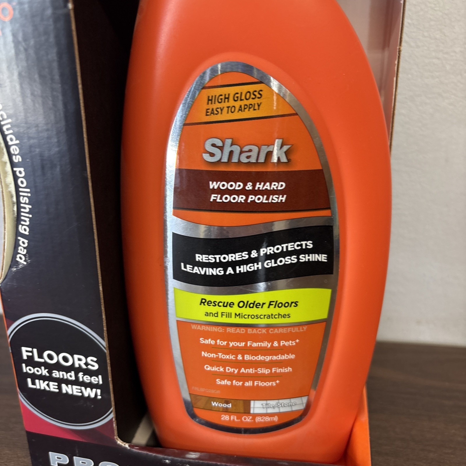 Shark Hard Floor Polish High Gloss New in Box Floor Polish w/ Polishing Pad