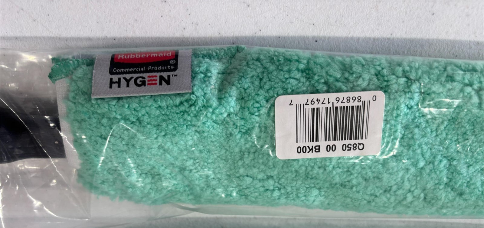 RUBBERMAID Hygiene Flexible Wand / Microfiber Dusting Tool Q850