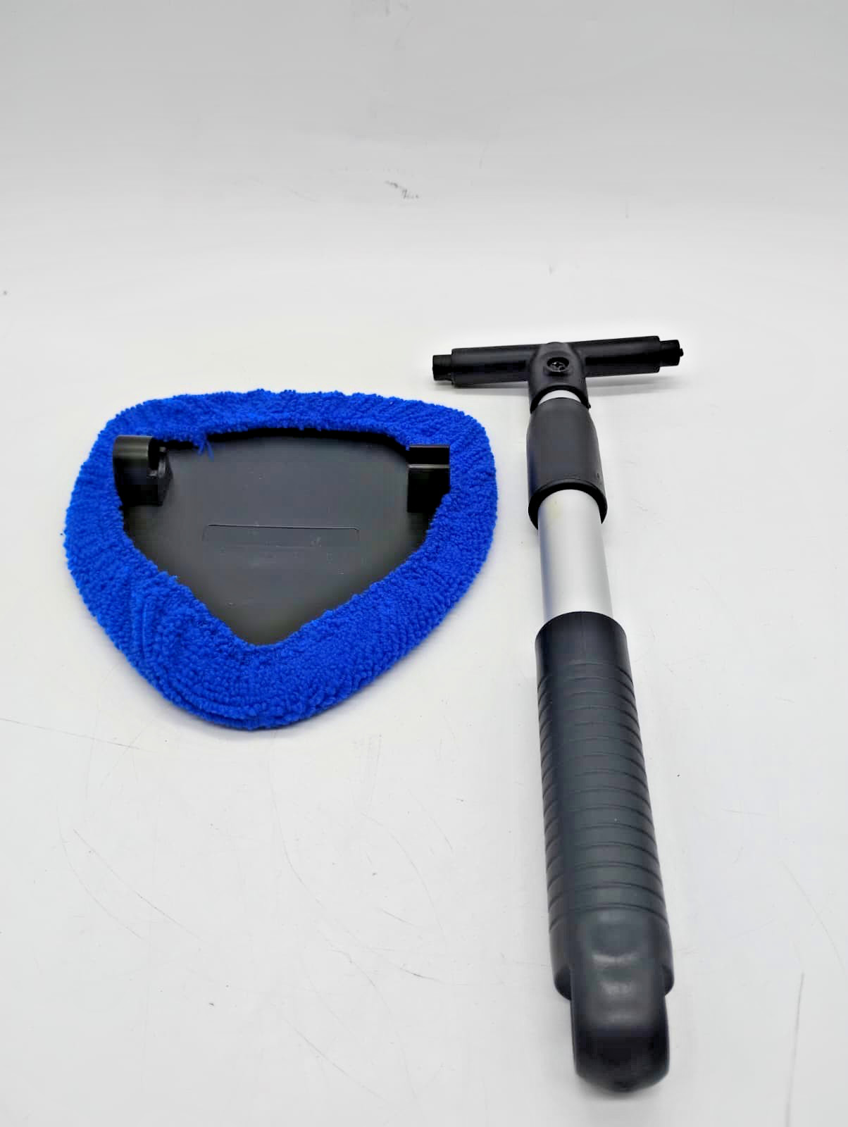 Osilly DM-130 Windshield Cleaner Tool Extendable Handle Car Window Glass Wiper