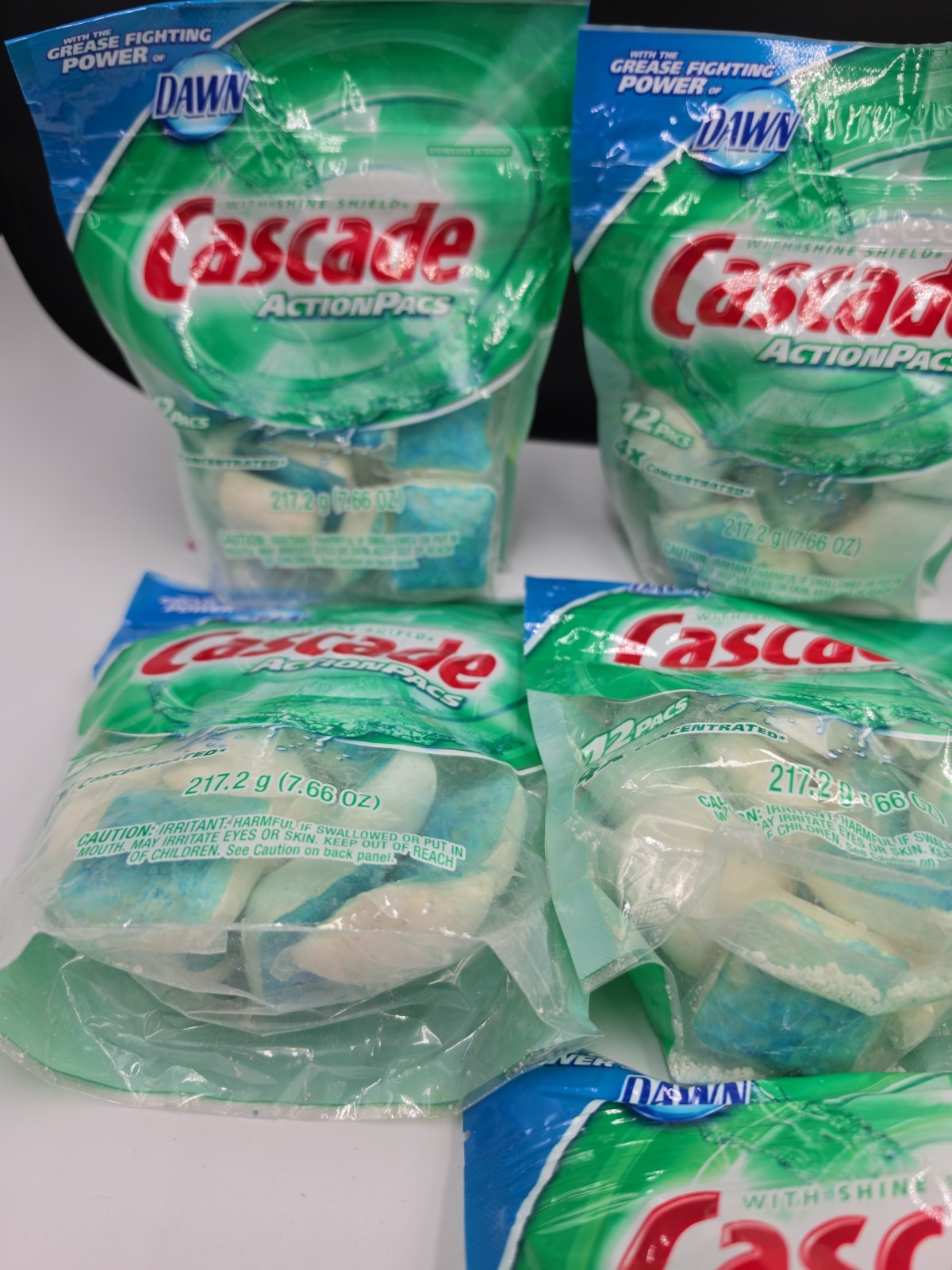 Cascade Complete Dawn Dishwasher Cleaner Lemon Scent Action Pacs Total 90