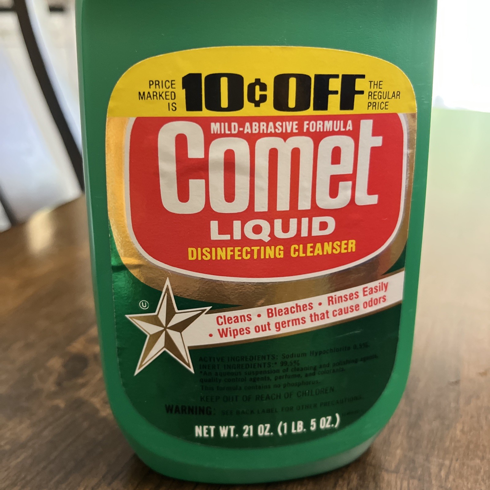 VTG COMET Liquid Squirt Cleaner In Green Plastic Bottle RARE Nearly Full