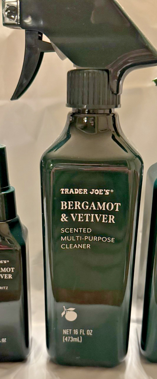 Trader Joe’s BERGAMOT & VETIVER SCENTED MULTI-PURPOSE CLEANER Spray Holiday New