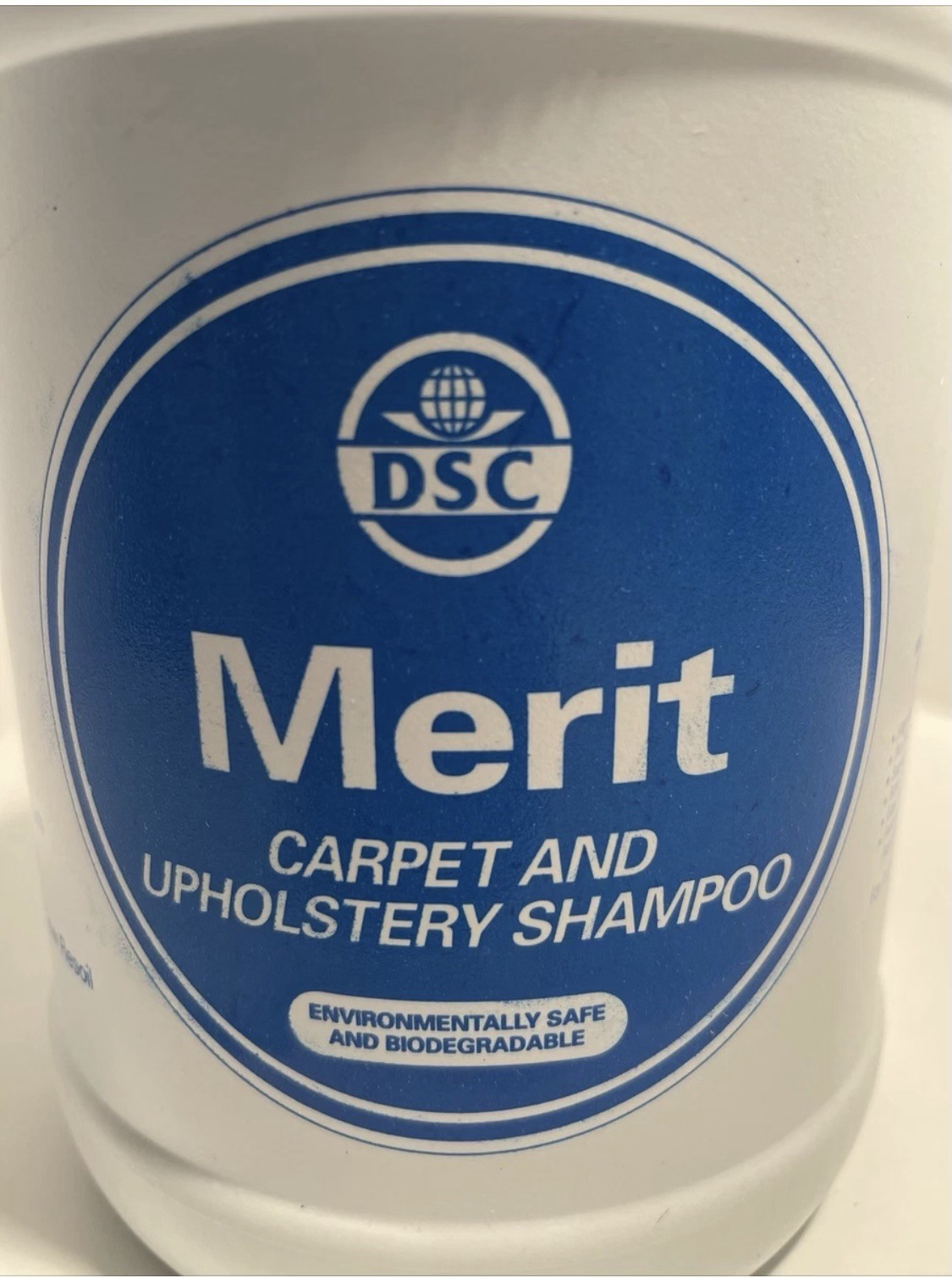 DSC Merit Carpet And Upholstery Shampoo/1 Gal/excelent Product!