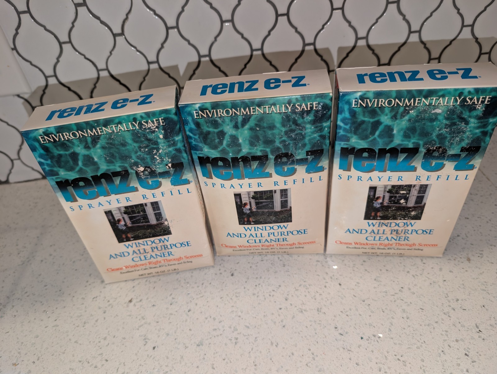 Renz E-Z Professional Window Cleaner Sprayer Kit – (3) 1 lb Refills – Read